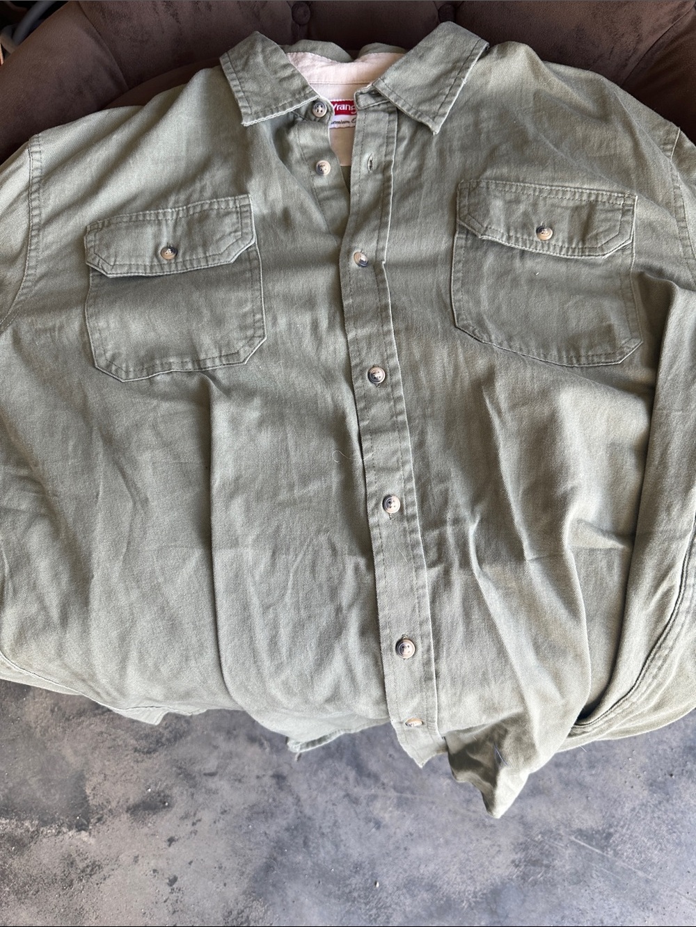 Wrangler Olive Green Casual Button-Down Shirt